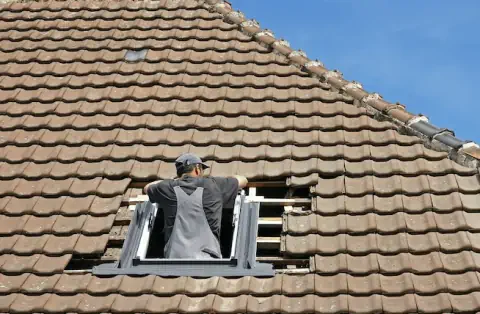 Pose de velux - Mirebeau-sur-Bèze